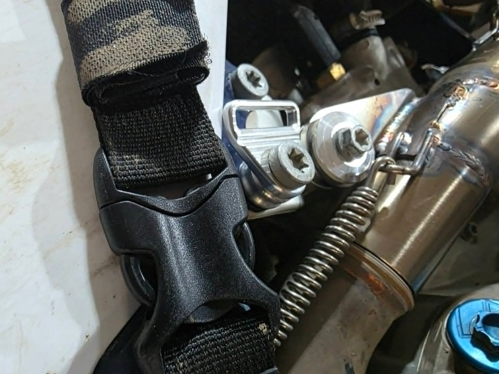 M8 Universal Rackless Luggage Strap Mounts