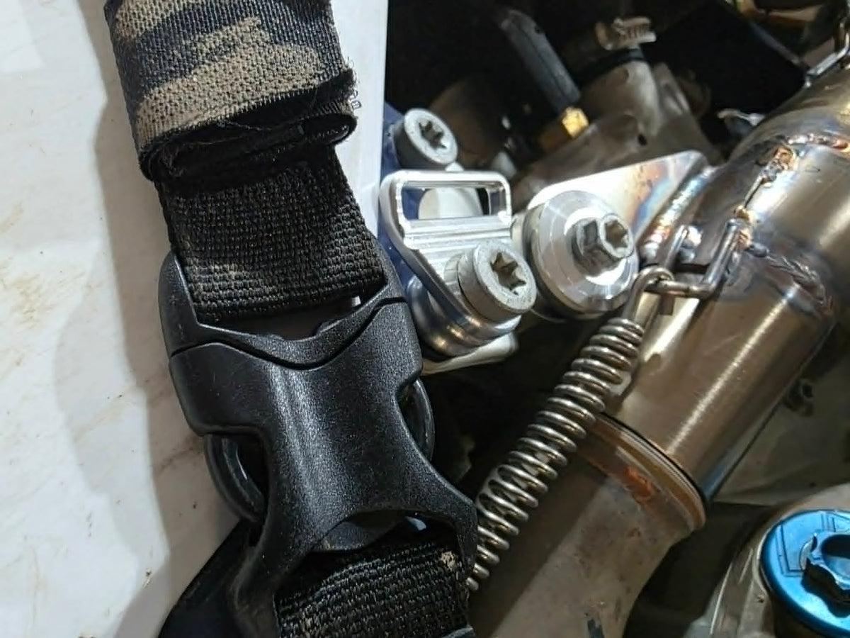 M8 Universal Rackless Luggage Strap Mounts